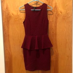 Red peplum textured cocktail dress Forever 21 (S)